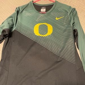 Oregon hoops pull over